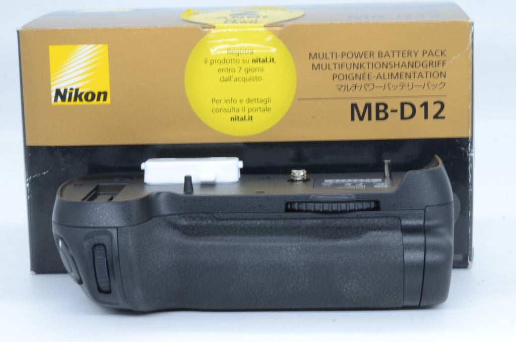 Nikon MB-D12